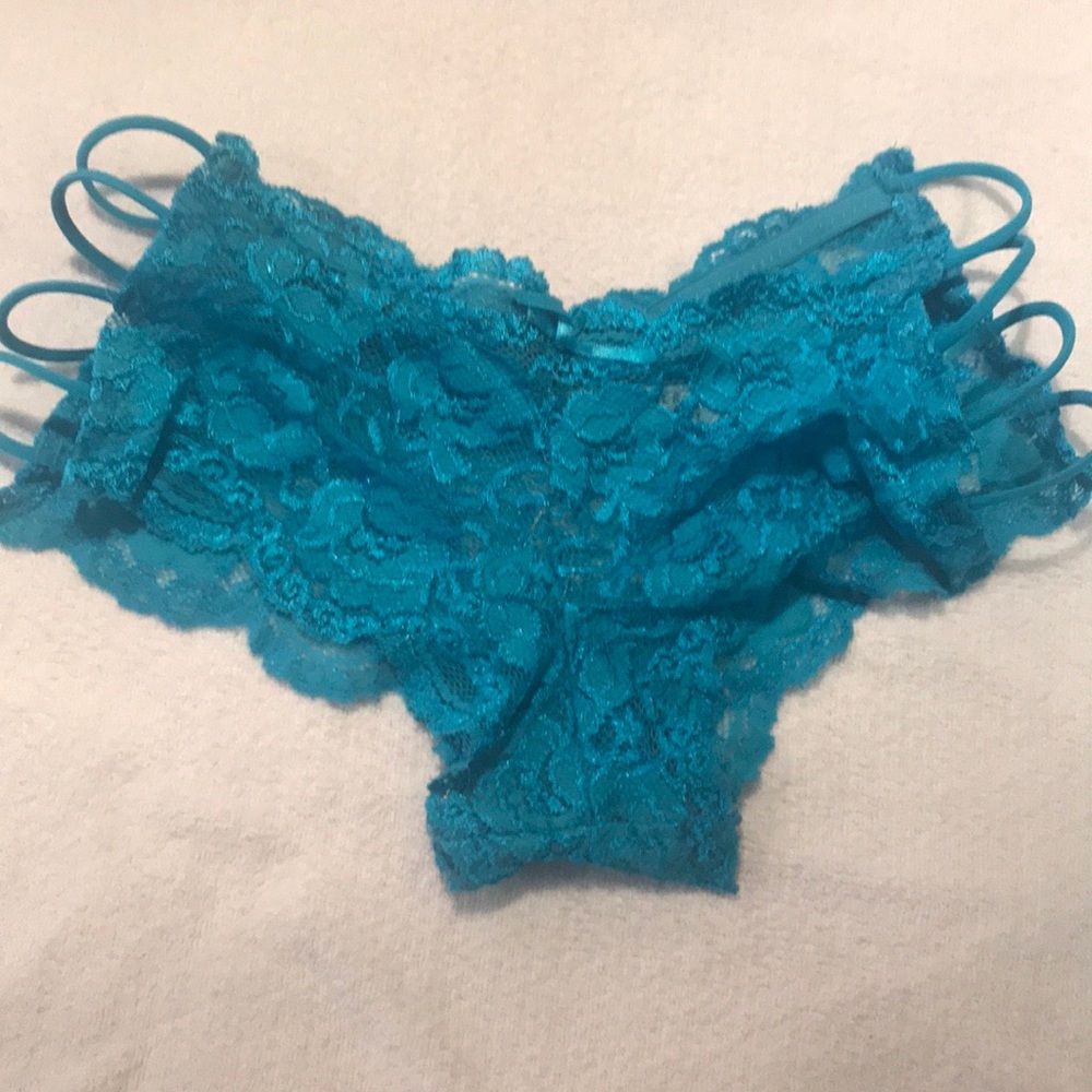 Used Cheeky Teal Lace Strappy Medium